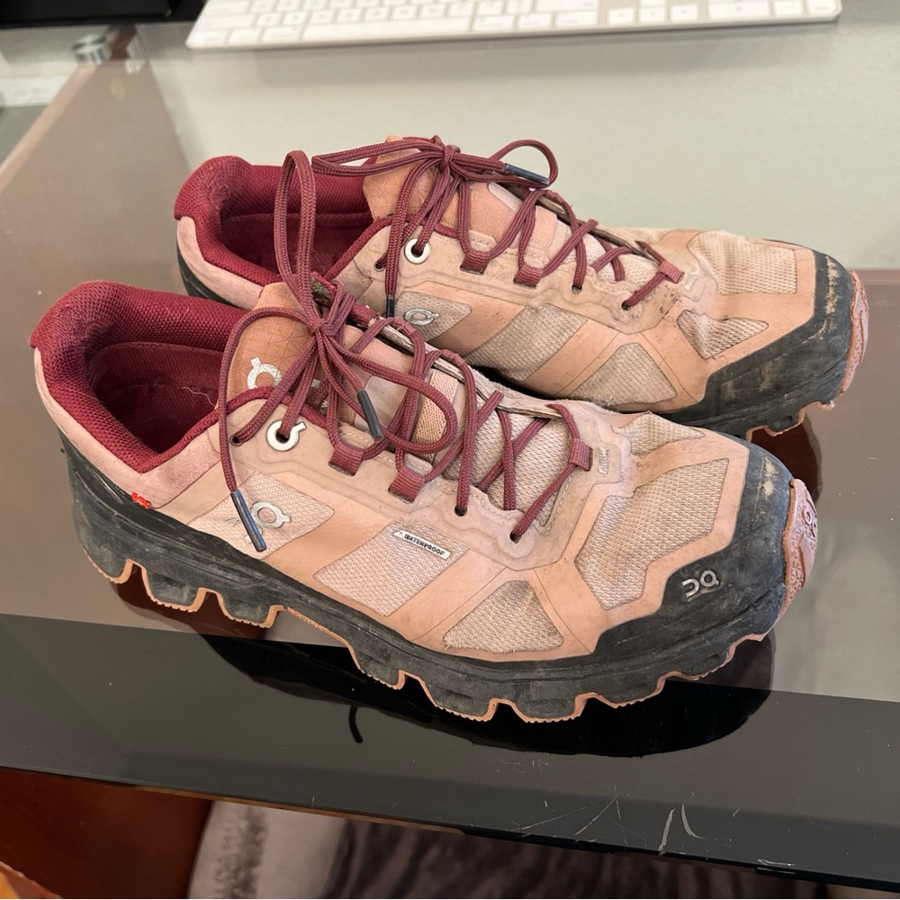 Size 8 - On Cloudventure Rose Brown/Mulberry